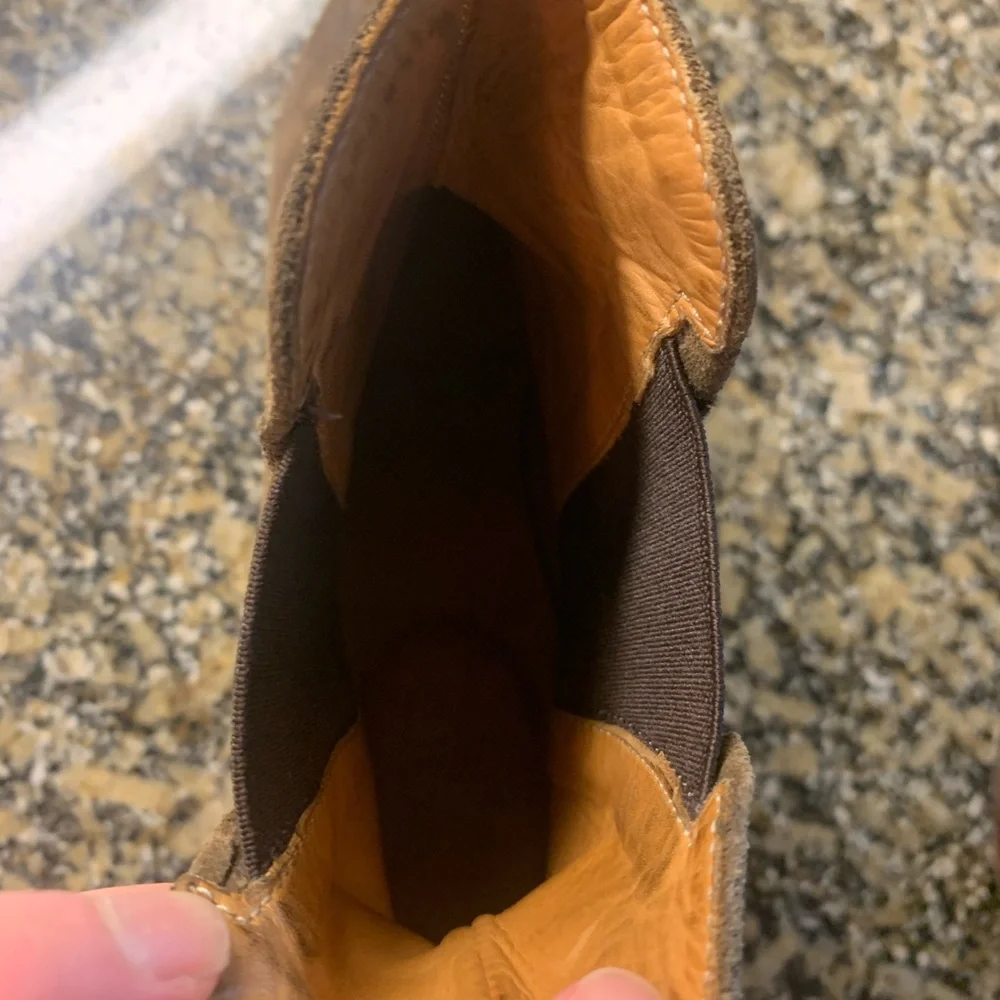 Gidgio brown suede Chelsea bootie - Picture 3 of 6